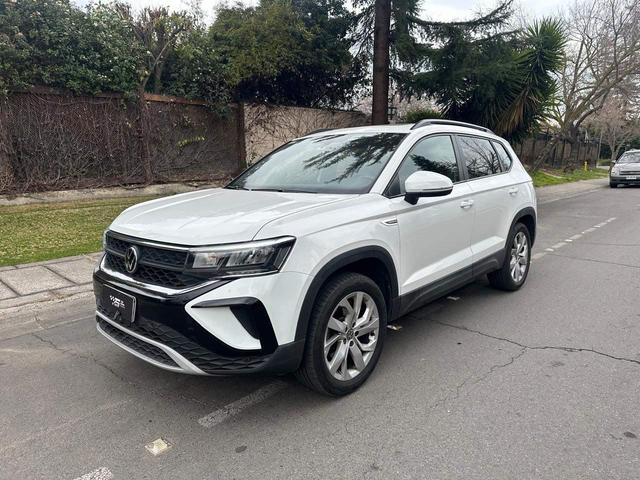 Land Rover Discovery Sport — foto 22 de 40